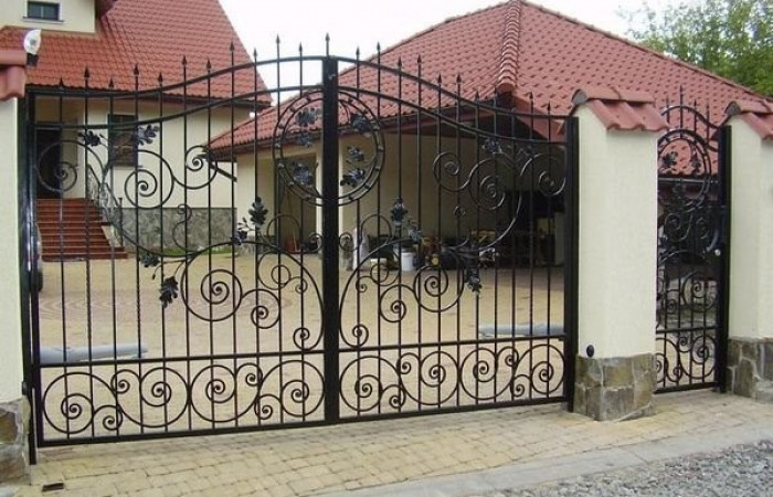 vorota-kovanie-2