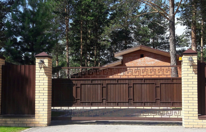 Откатные кованые ворота Томск